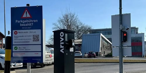 Ausfahrtsampel als Feedbacksystem bei einer schrankenlosen Parkplatzausfahrt
