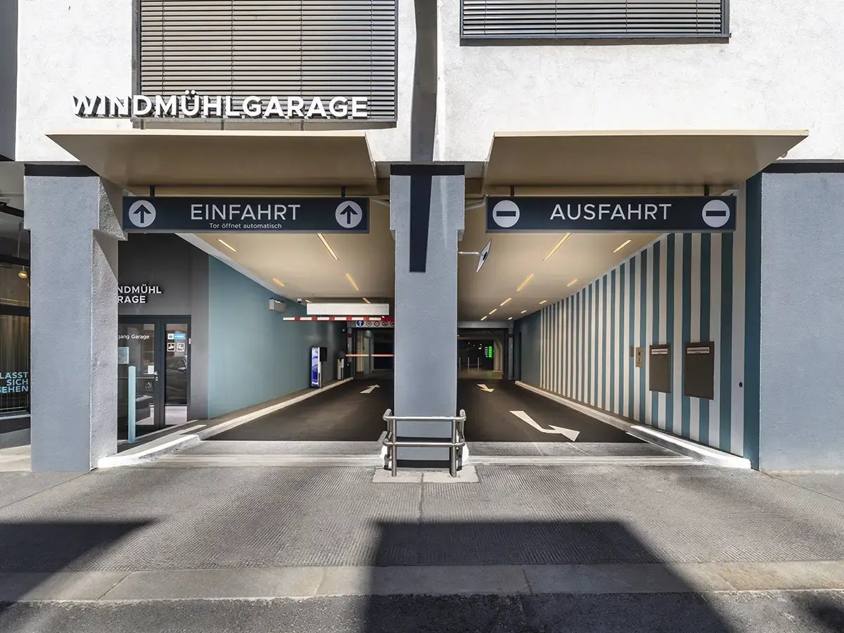 Einfahrt Windmühlgarage Wipark, Wien