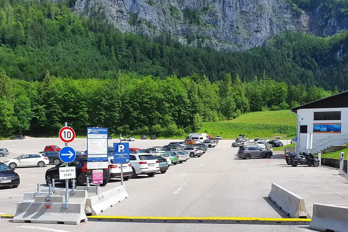 Arivo Referenz Einfahrt zum Parkplatz Dachstein Krippenstein