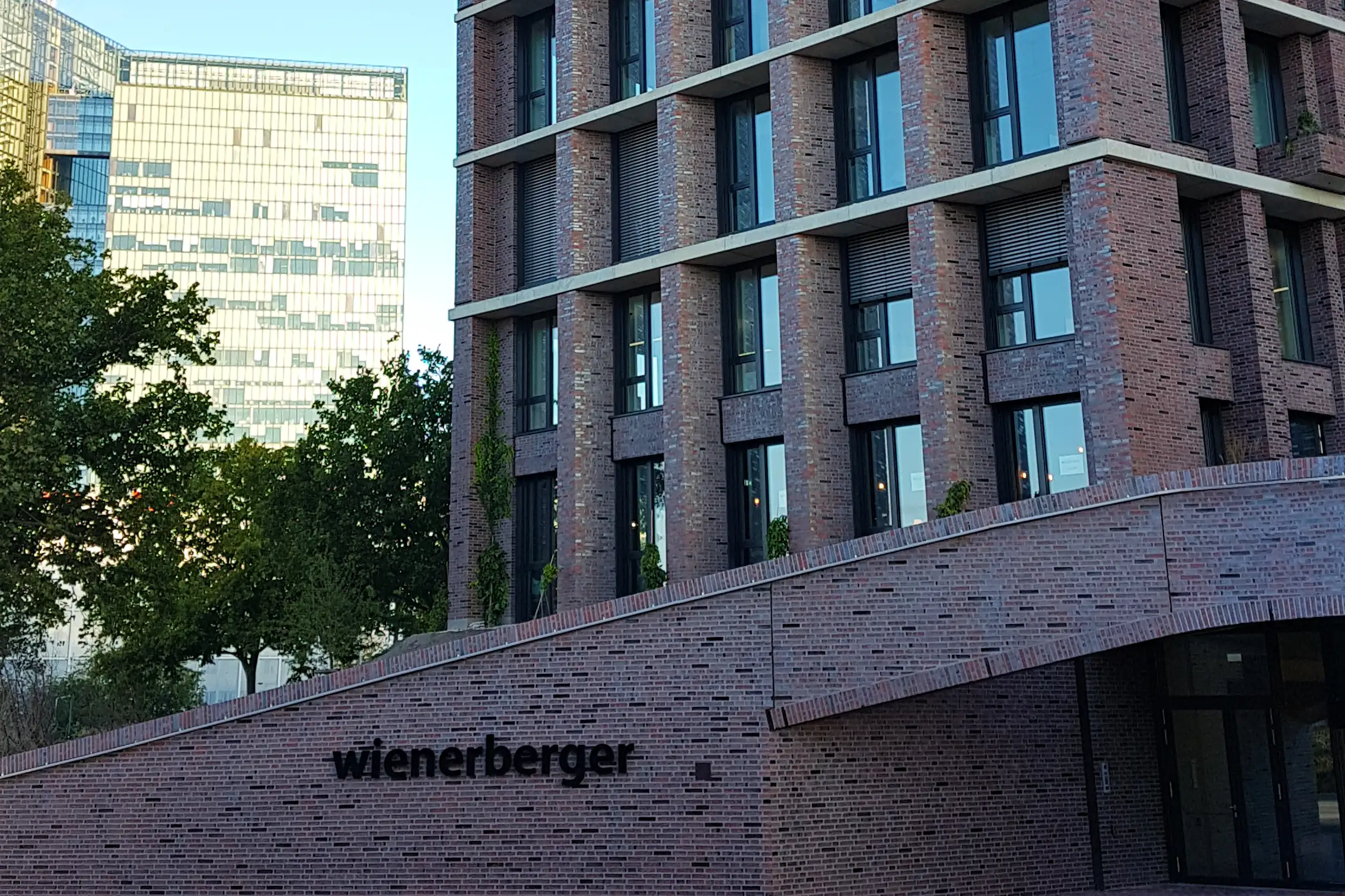 The Arivo parking solution in use at the Wienerberger headquarter